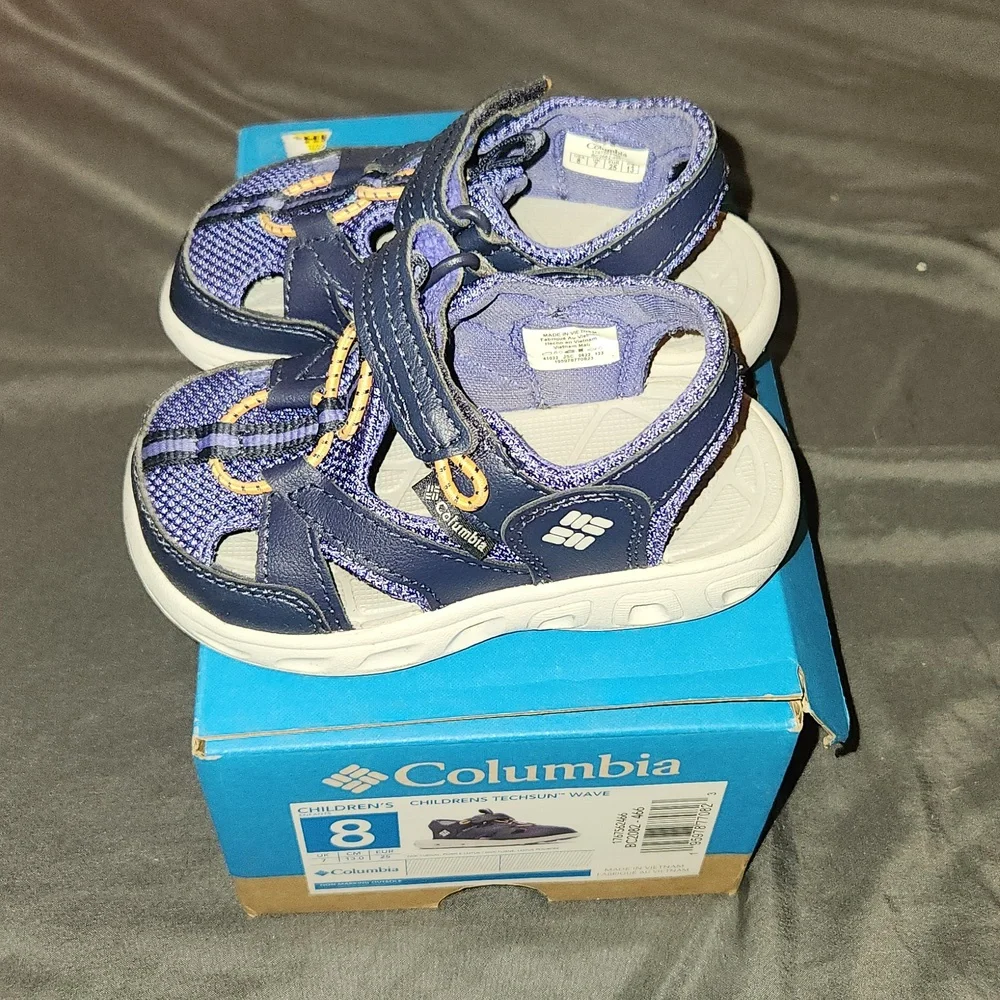 NWT Toddler sandals size‎ 8